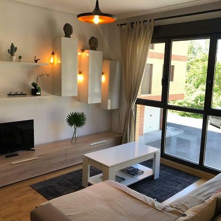 Apartamento Ezcaray Con Piscina Zorraquin ภายนอก รูปภาพ