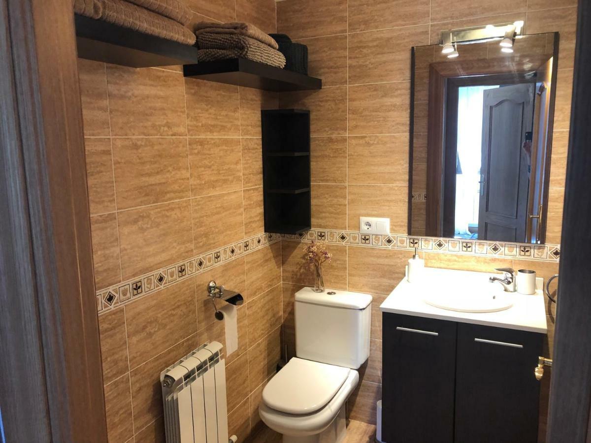 Apartamento Ezcaray Con Piscina Zorraquin ภายนอก รูปภาพ