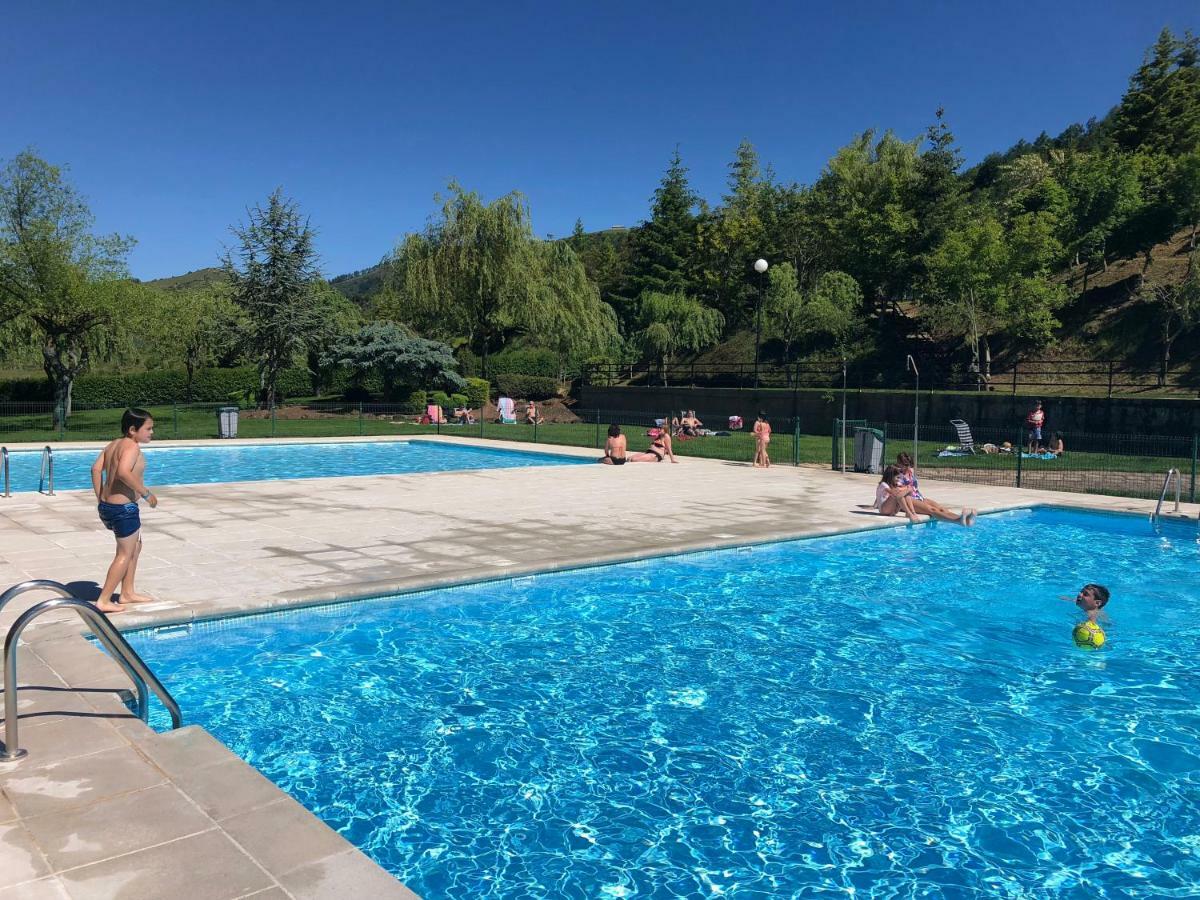 Apartamento Ezcaray Con Piscina Zorraquin ภายนอก รูปภาพ